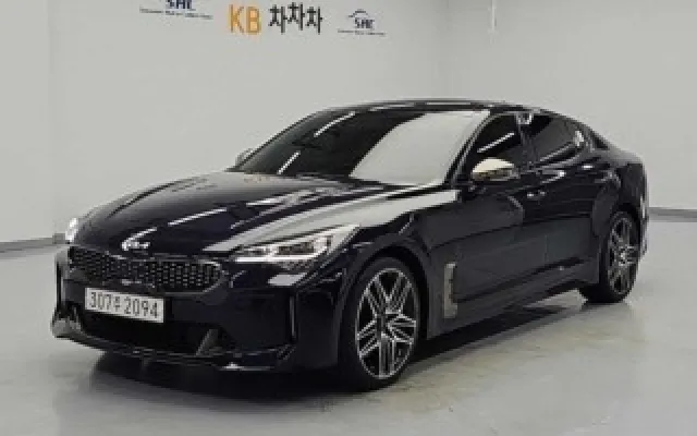 카니발4세대 중고차 스팅어 마이스터 AWD 2.5 마스터즈 매물 사진 17 - 2022/08 105,000km